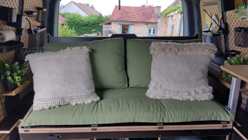Castaway – Volkswagen Castaway Costa Petrol