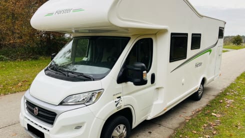 Forster – Beautiful, modern, spacious family camper
