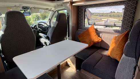 Taylor  – Swift Motorhome 2017  4 Berth 