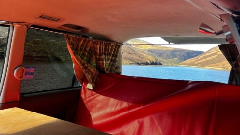 Dizzy – Camping-car Toyota 2 places de 2004