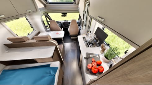 2p Carado semi-integrated uit 2023