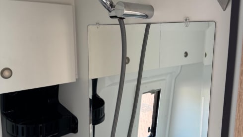 Clever runner  600 – 2p Citroën campervan from 2021