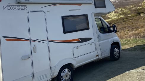 Willie de camper – Compacte 4p Citroën alcove uit 2016