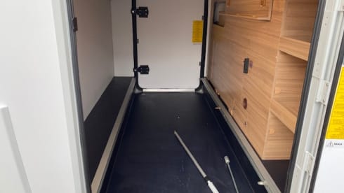 . – Luxury complete Adria semi-integrated camper