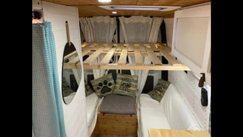 Crafty Fredrick – The comfverted 2018 VW Crafter Supervan 