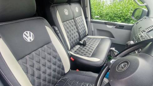 Mr. Grey – 4 berth Volkswagen campervan from 2016