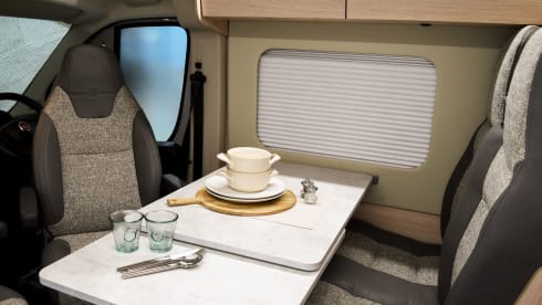 Vehicle 4 – 2-4 berth immaculate 2025 Expedition 67 "Flex" campervan 