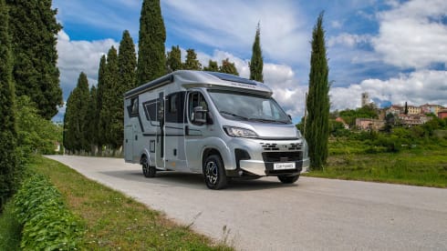 60 Years Edition – 3p Adria Mobil semi-integrated uit 2026