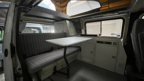 Harrison – Ford Nugget Camper