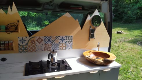 Fred – Cozy Bus Camper Automatic - Takes you everywhere, and back!