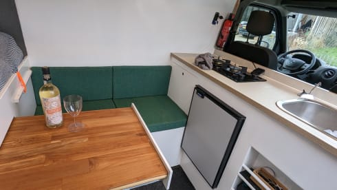 The Eagle – Bus camper 2 person Renault Master 2016 (2 x length bed!)