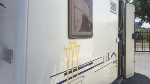 Fiat Sea 2 pers. semi-integrated with solar panel