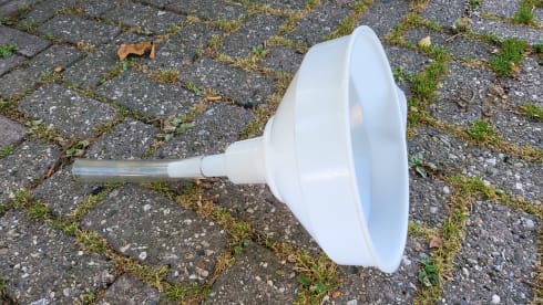 Very neat, luxurious and complete Chausson Allegro 68 with 4 sleeping places.