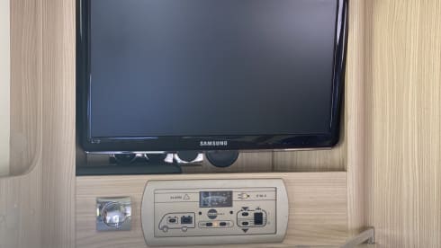 Luxury compact camper