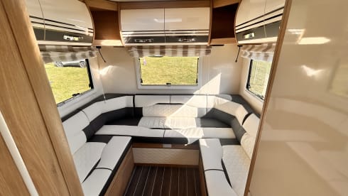 6 berth Roller Team alcove from 2024
