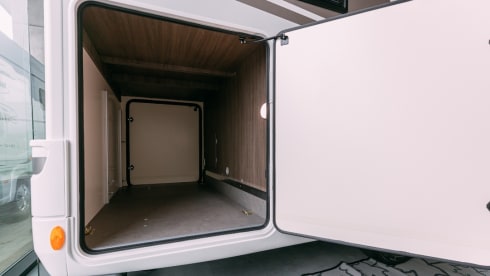 Spacious 5pers. family camper from 2024