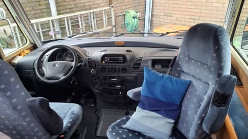 4-sitziger Mercedes-Benz integrierter ab 2003