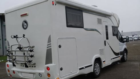 4p Benimar semi-integrated from 2022