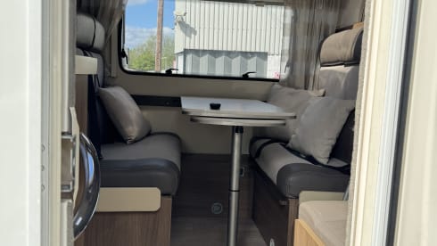 The Adventurer MK2 – 6 Berth Ford Chausson 626 2016