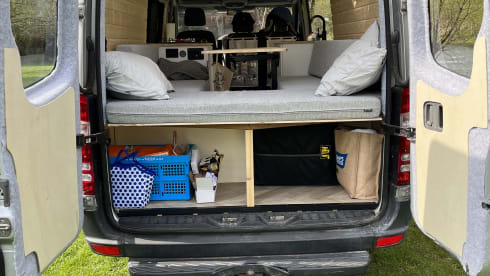 VanNoes – Spacious and hiply decorated Mercedes Sprinter