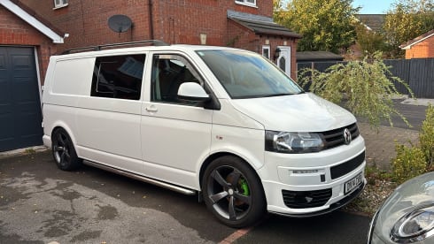 Vans & Ventures – FREE INSURANCE - Stunning Lancashire Based Offgrid VW Camper