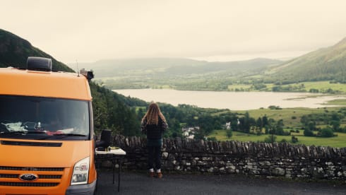 Beatrix – Beatrix - Ford campervan met 2 slaapplaatsen uit 2011