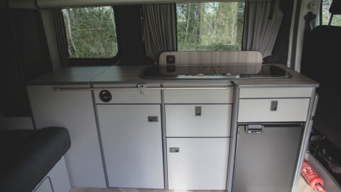 Daan │ Luxury 2 person camper