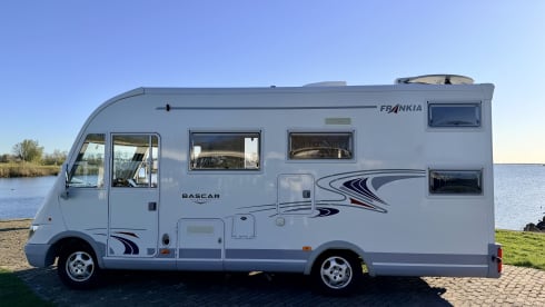 BasCar – Mercedes-Benz - Frankia Comfortclass - Automatik - Vollausstattung