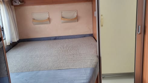 4p Hymer semi-integrated uit 2012