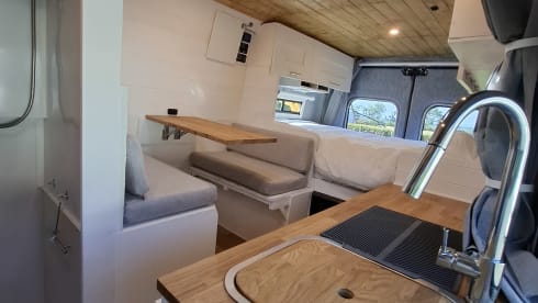 Carly – 2 berth Peugeot campervan from 2017