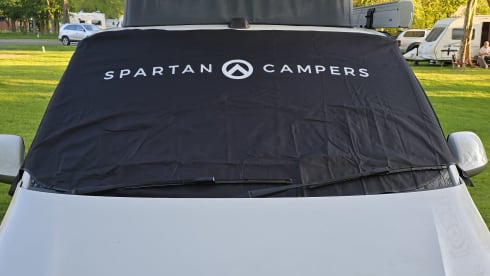 Happy  – LWB Volkswagen campervan - 4 Berth fully kitted out 
