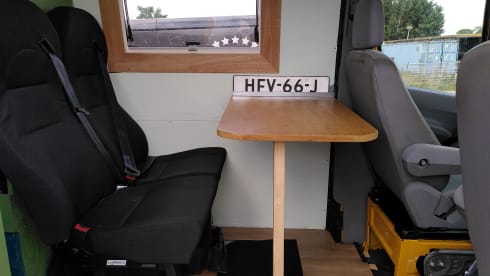 Pino – 4p Volkswagen bus from 2008