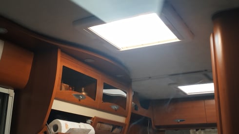 Lovely Camper – Cabinet