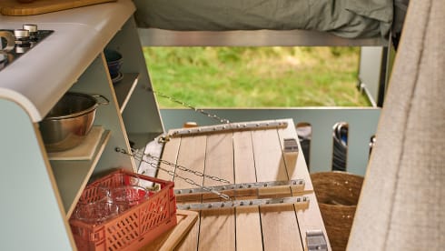 - voor de uitslapers – Camping-car modulaire avec toit relevable pour 4 personnes