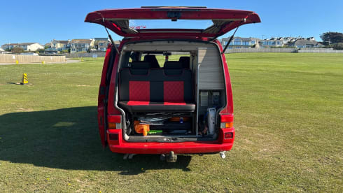 Tallulah  – 4 berth Volkswagen campervan from 2001