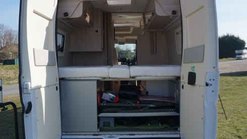 2p Rapido V68 Buscamper (2020) Length beds & Comfort