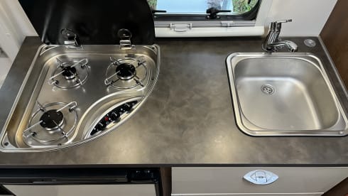 4 person camper (Alcove) l Fiat XGO Dynamic 20 from 2019