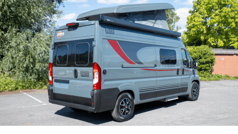 Compacte, luxueuze mini-camper - Roadrunner for 4