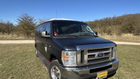 Nightwatch – 2p Ford campervan from 2008