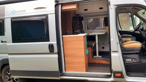 2p Sun Living bus from 2018