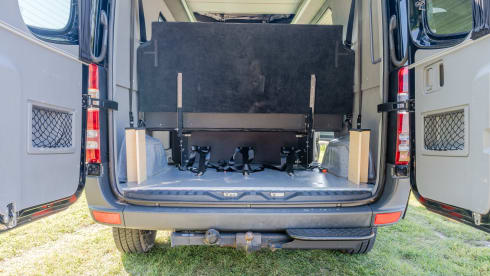 Mooie buscamper – 7p Mercedes-Benz campervan uit 2013