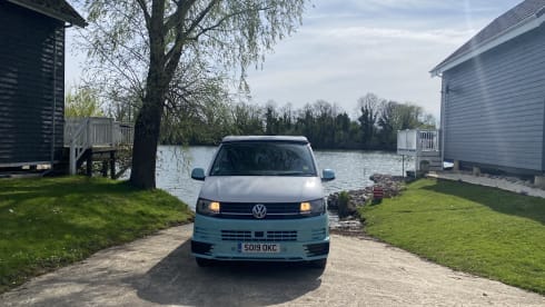 Annie – 2019 Volkswagen T6 FULLY EQUIPPED Campervan!