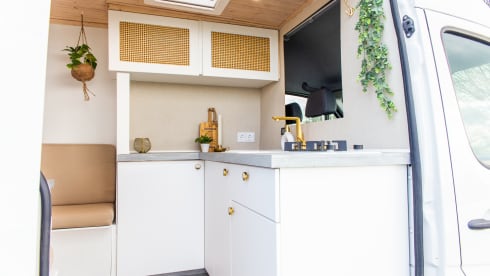 Volkswagen Crafter L3H2 – Camper van Wapiti