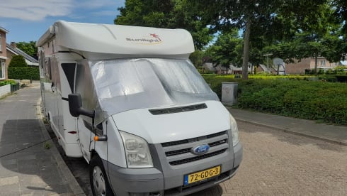 Starting a car ... Your holiday has now started in a beautiful Sunlight T65
