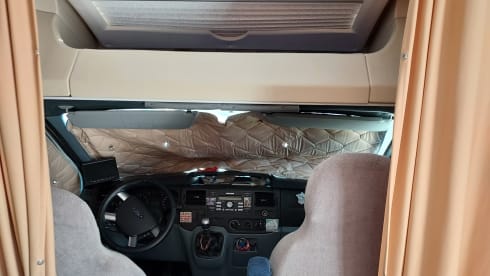 2D85 – CHALLENGER 58 .ZENTRALBETT .