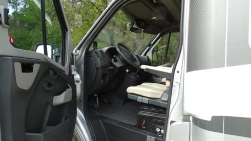 MOOPY (Mobile Office Opportunity) – Adria Matrix Supreme