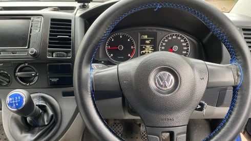 Adventure Awaits – Newley converted 2 to 4 berth Volkswagen campervan