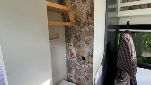 Ruimteschip 1 – Comfortable 4-person family campervan | Peugeot Boxer 2014