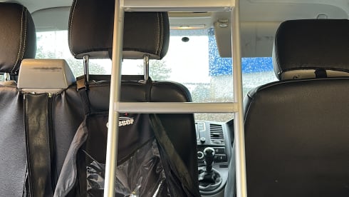 Sun Chaser – 4 berth Volkswagen campervan from 2011