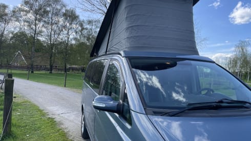 4p Mercedes-Benz bus from 2004